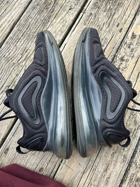 Women’s Nike Black Air Max 720 Sneakers size 7 - Picture 7 of 10